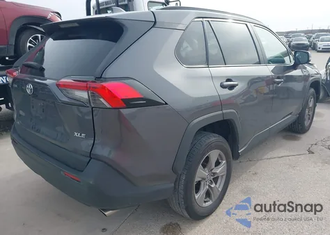 2024 Toyota Rav4 Xle z USA, uszkodzony, nr VIN 2T3W1RFV5RW333902
